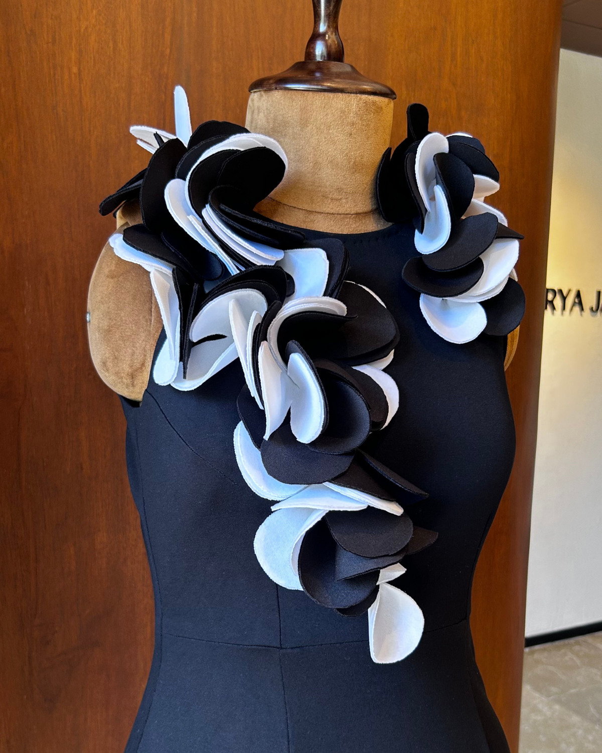 B&W FLORETTE Dress