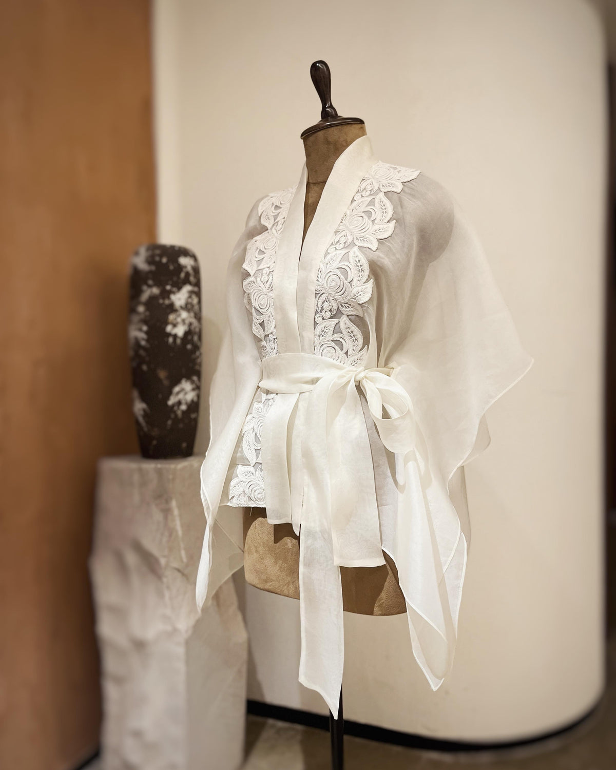 IVORY ORGANZA CAPE TOP