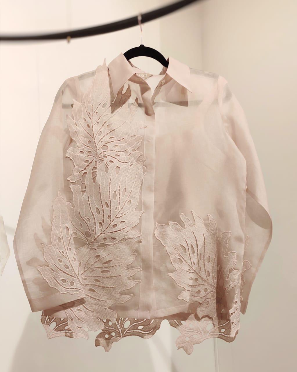 Leaf appliqué shirt