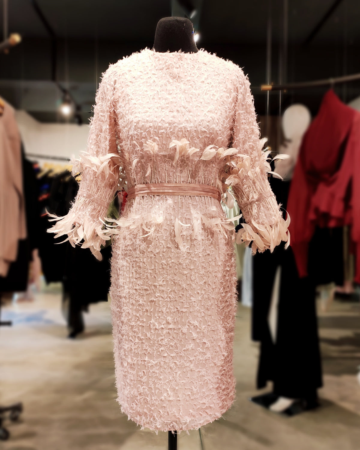 Pink thread dress with belt